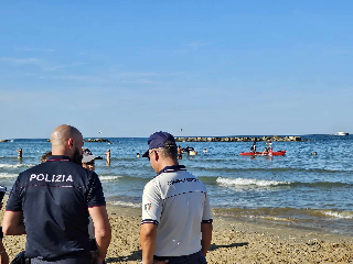 Proiettili sulle scogliere di Porto San Giorgio, arrivano Polizia e Guardia Costiera